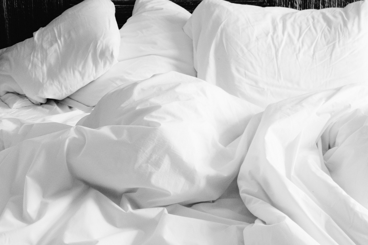 Jak poprawić jakość snu – porady i sposoby na bezsenność
