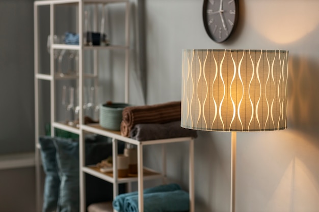 Jak wybrać idealne lampy wiszące do salonu?